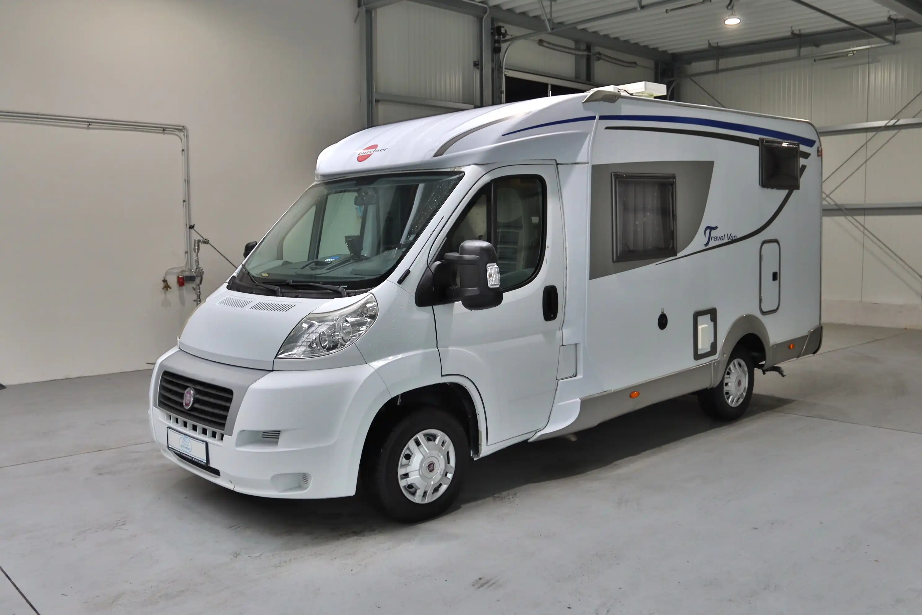 BUERSTNER Travel Van T 570